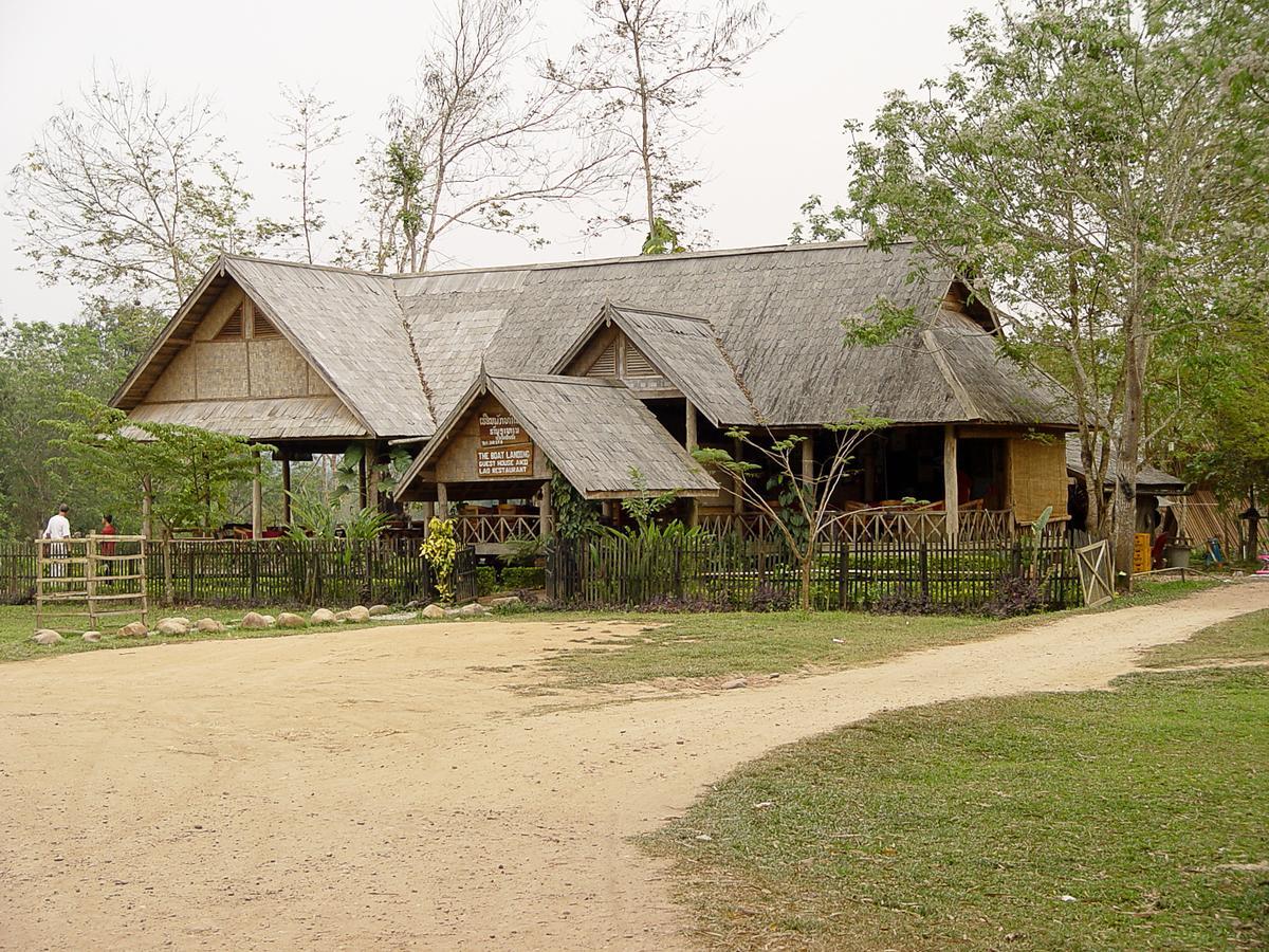 Hotel The Boat Landing Luang Namtha Exterior foto